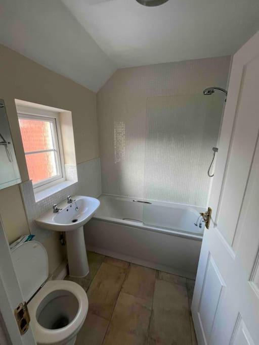 Appartamento 2 Bed Coach House Flat Hereford Esterno foto